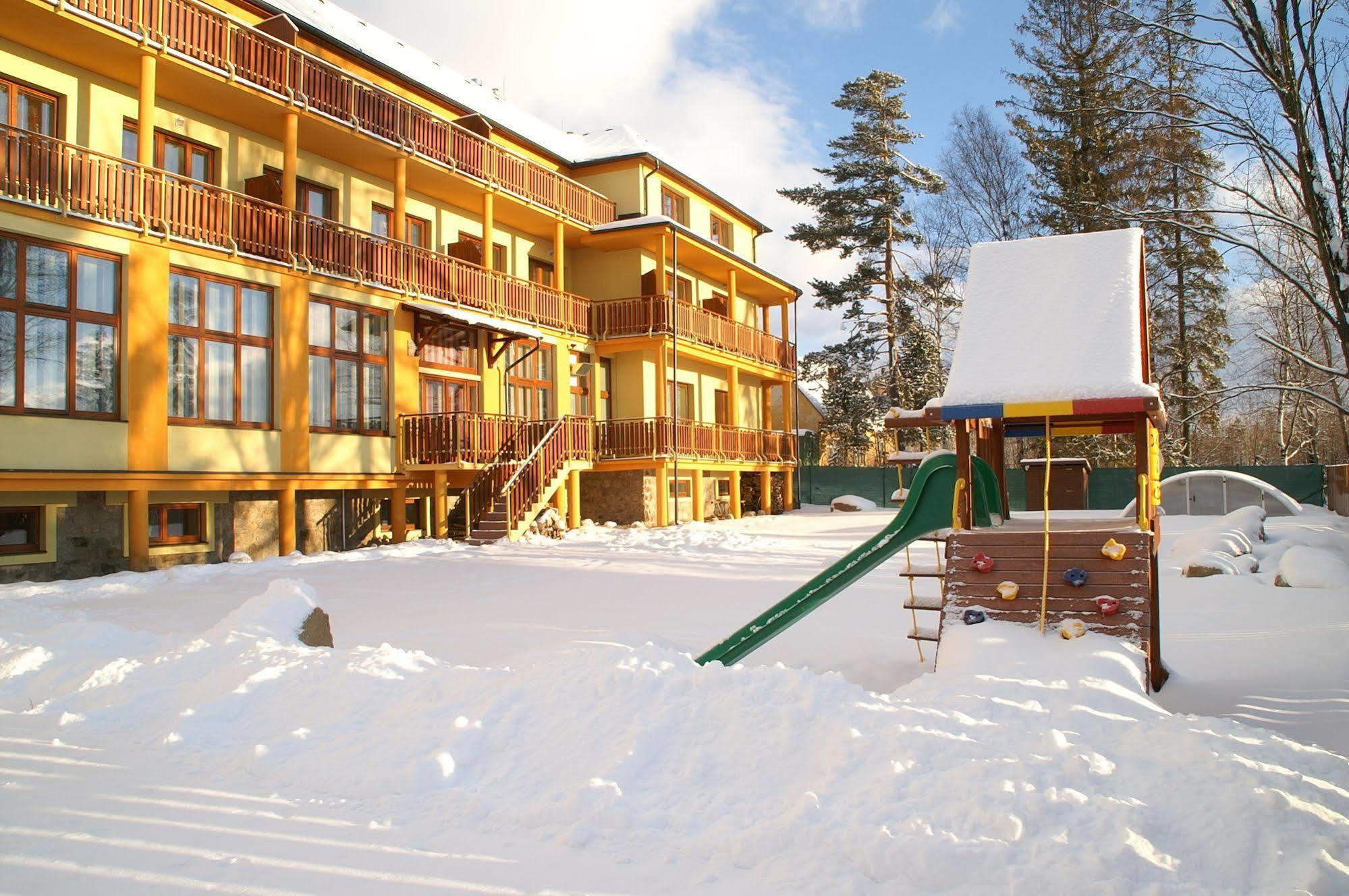 Hotel Avalanche Štôla Exterior foto